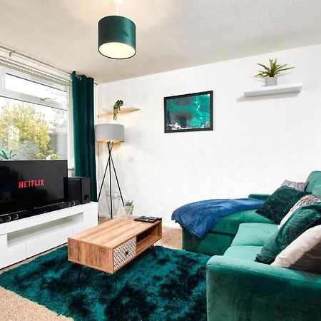 The Emerald House Of Manchester - Garden - Parking Luaran gambar